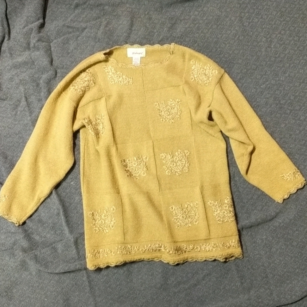 Medium Vintage embroidery sweater